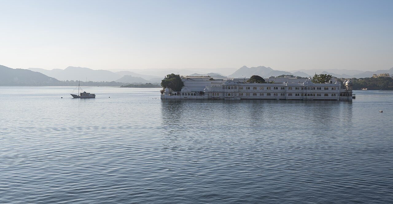 Real photograph of Lake Pichola and Taj Lake Palace in Udaipur