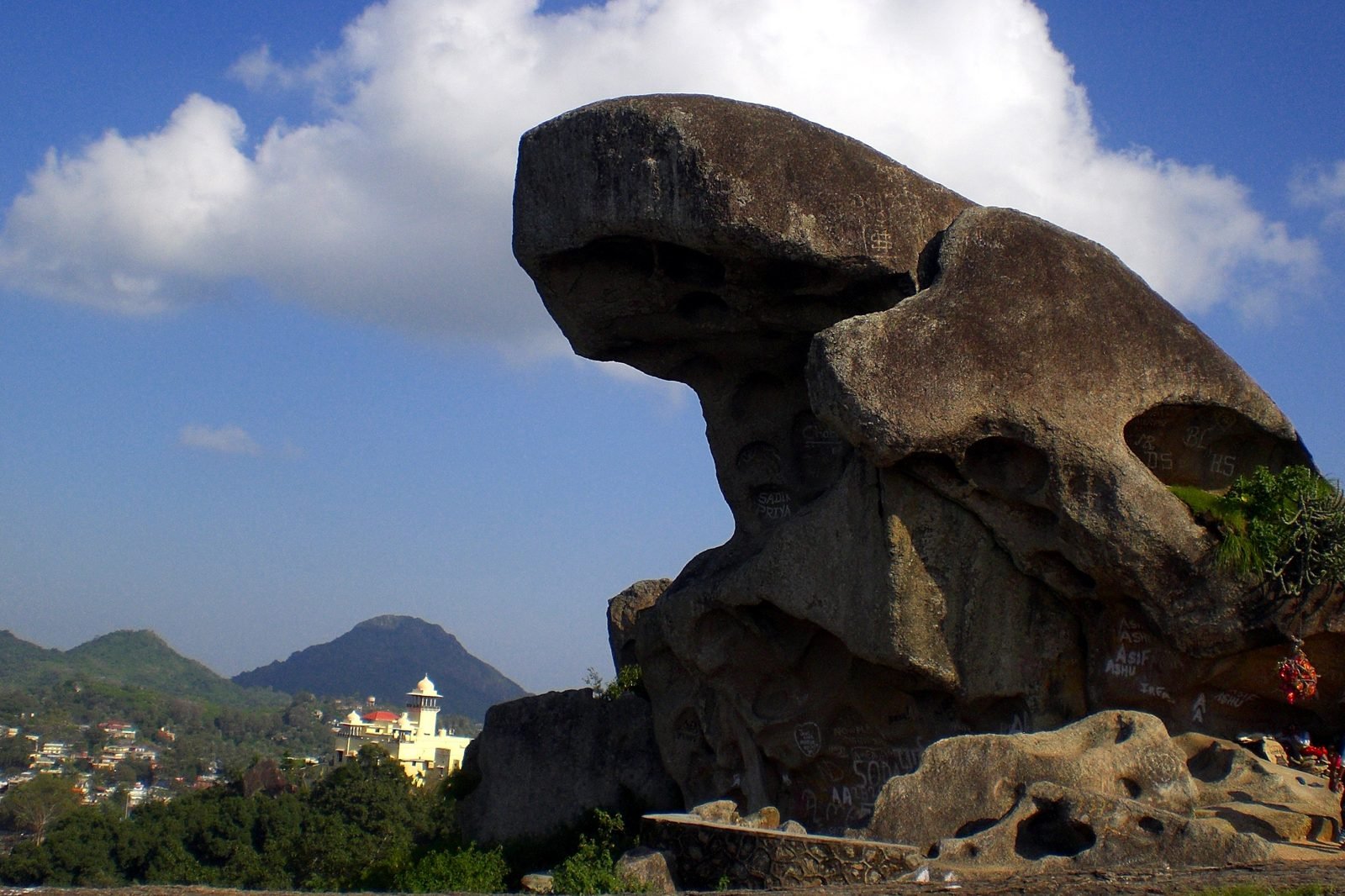 Famous toad-shaped rock formation at Toad Rock overlooking Nakki Lake in Mount Abu